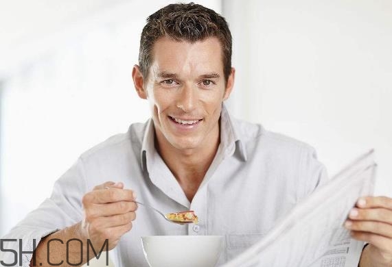 肺氣腫可以吃西洋參嗎？肺氣腫可以吃三七粉嗎？