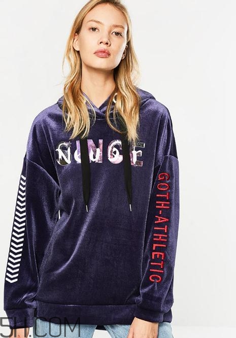 ca的衣服貴嗎？ca衣服什么價(jià)位？