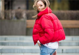 羽絨服配什么鞋子？羽絨服搭配鞋子圖片