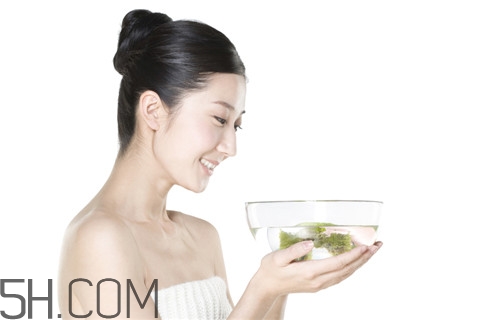 青春痘是怎么產(chǎn)生的？青春痘是痤瘡嗎？