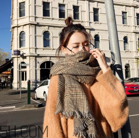 怎樣辨別貂絨毛衣真假？貂絨毛衣真假鑒別
