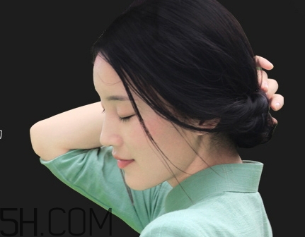 百雀羚保濕噴霧怎么用？百雀羚保濕噴霧使用心得
