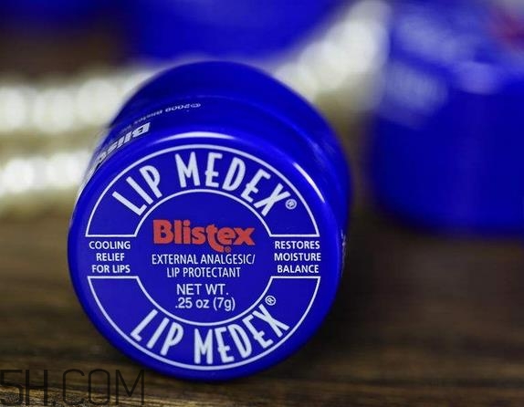 小藍(lán)罐唇膏正品多少錢？小藍(lán)罐唇膏怎么涂抹？