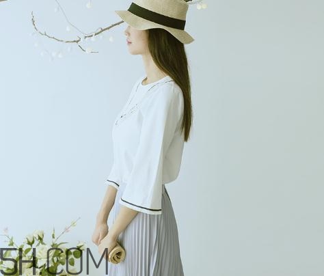 百武西是哪里的牌子？百武西的衣服怎么樣？
