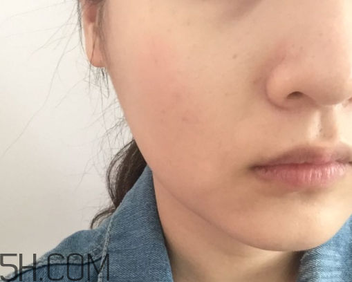 初之印修容氣墊CC霜怎么樣？多少錢？