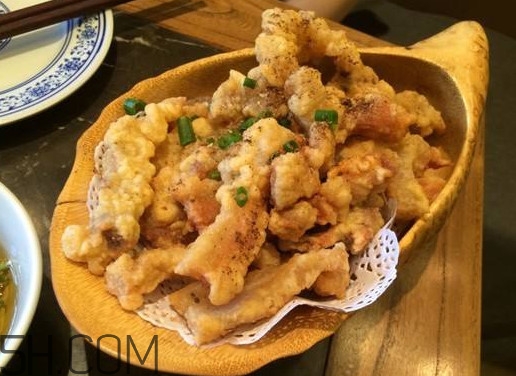 炸酥肉是用面粉還是淀粉？炸好的酥肉怎么煮好吃