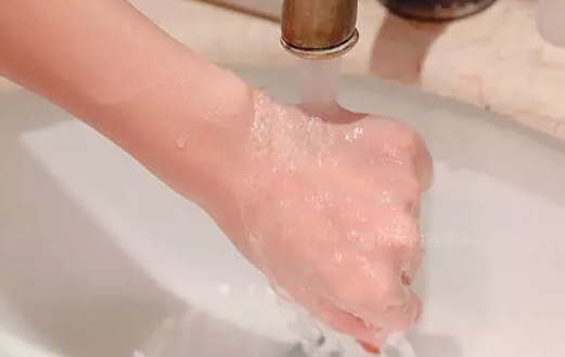 泰國(guó)sa ad na潔面儀怎么用？泰國(guó)sa ad na潔面儀使用方法