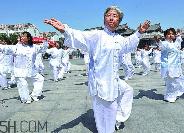 八段錦是誰創(chuàng)立的？八段錦什么時(shí)候練最好