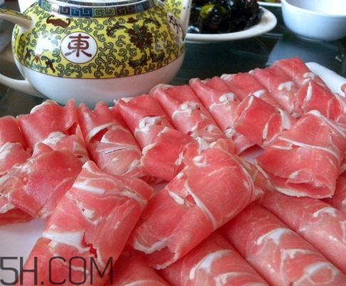 涮羊肉哪個部位最好吃？涮羊肉都有什么菜？