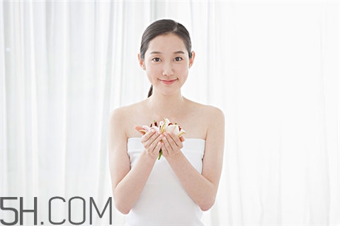 烤瓷牙會(huì)改變臉型嗎？烤瓷牙會(huì)裂嗎？