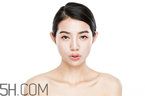 烤瓷牙會(huì)改變臉型嗎？烤瓷牙會(huì)裂嗎？