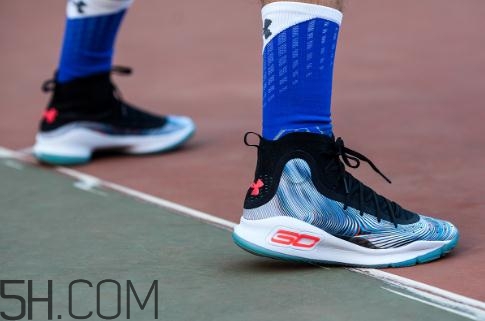 under armour curry 4實(shí)戰(zhàn)測(cè)評(píng)怎么樣？