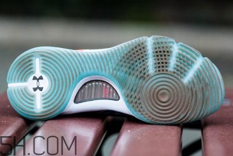 under armour curry 4實(shí)戰(zhàn)測(cè)評(píng)怎么樣？