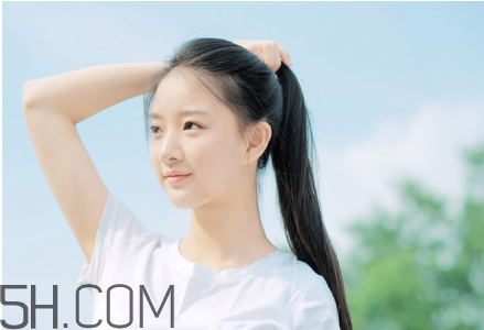 油性發(fā)質(zhì)用什么護(hù)發(fā)素？水療素和護(hù)發(fā)素的區(qū)別