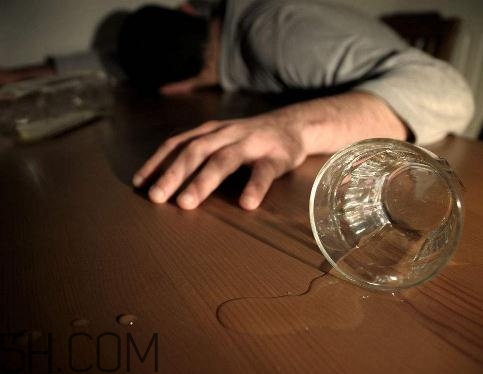 酒精肝可以性生活嗎？酒精肝影響性功能嗎？