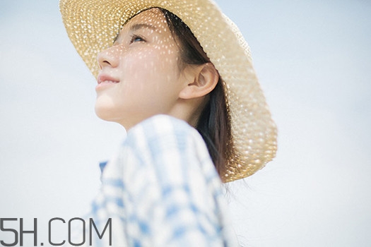 洗發(fā)水過敏的癥狀是什么？頭發(fā)毛躁怎么變得柔順光滑？