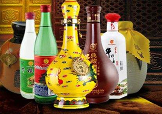 牛欄山二鍋頭是勾兌的嗎？百年牛欄山52度價(jià)格