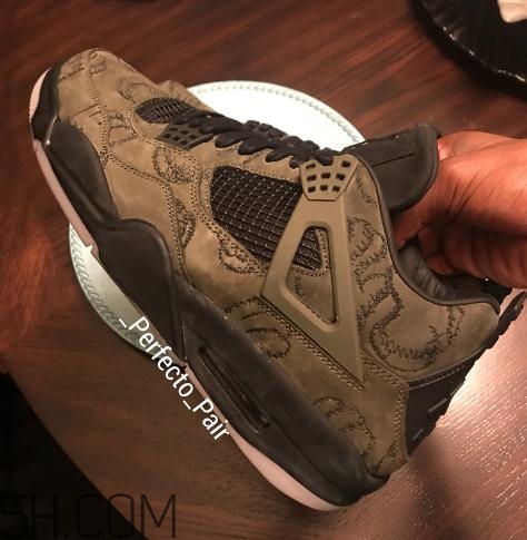 kaws與air jordan 4聯(lián)名橄欖綠版本實(shí)物什么樣？