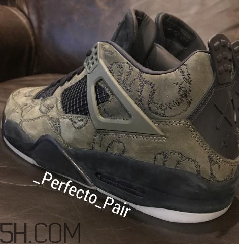 kaws與air jordan 4聯(lián)名橄欖綠版本實(shí)物什么樣？