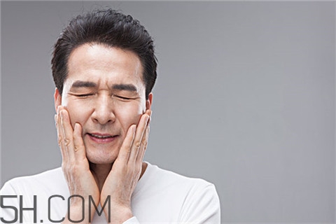 酒精肝能治好嗎？酒精肝早期什么癥狀？