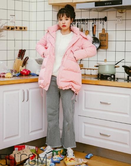 粉色羽絨服怎么搭配？粉色羽絨服搭配圖片