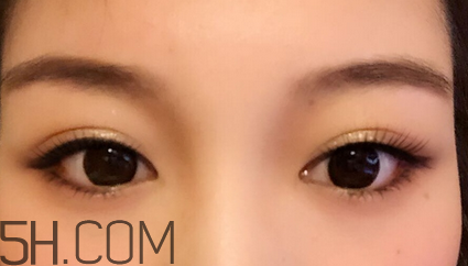 桃花妝眼影是什么顏色？眼影排行榜10強