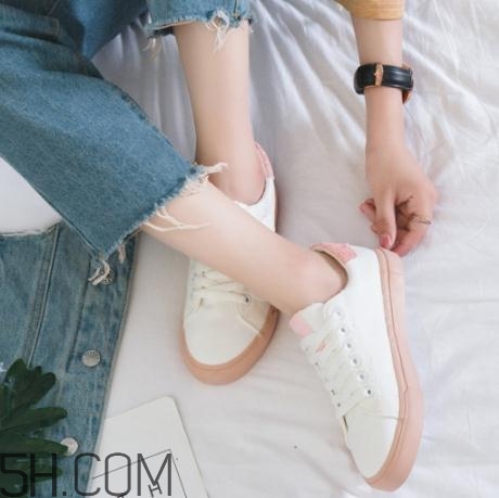 運(yùn)動(dòng)鞋勒腳怎么辦？運(yùn)動(dòng)鞋壓腳背怎么處理？