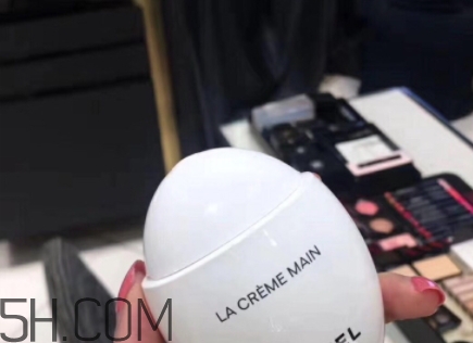 香奈兒la creme main護(hù)手霜怎么用？香奈兒鵝卵石護(hù)手霜評測