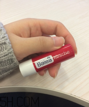 balea櫻桃潤唇膏好用嗎？balea櫻桃潤唇膏多少錢？