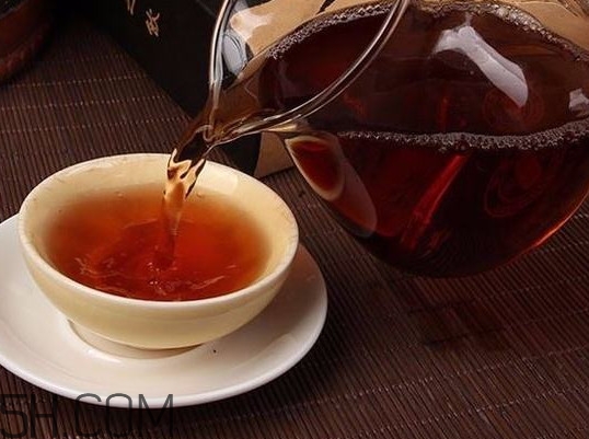 服用哪些藥物前后不能喝酒？為什么不能用茶葉水服藥