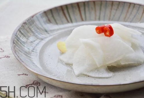 塑料瓶可以泡酸蘿卜嗎？泡蘿卜需要多少水和白醋