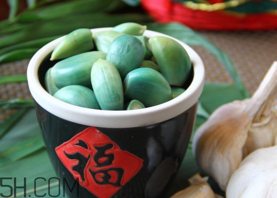 臘八蒜夏天能做嗎？臘八蒜和糖醋蒜的區(qū)別
