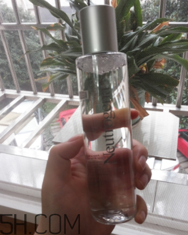 露得清保濕亮膚液怎么樣？露得清保濕亮膚液好用嗎？