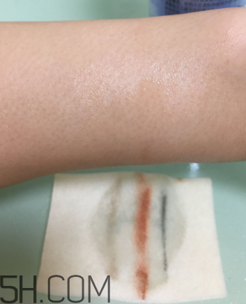 露得清卸妝水怎么用？露得清卸妝水多少錢？