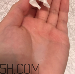 露得清卸妝水怎么用？露得清卸妝水多少錢？