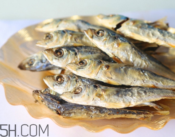 咸魚是不是海鮮？咸魚是不是咸水魚？