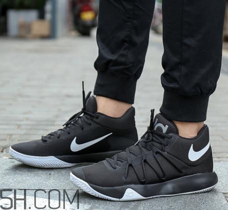 籃球鞋鞋底硬怎么辦？籃球鞋什么底最耐磨？