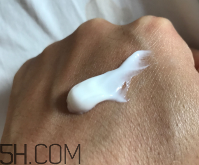 小蜜蜂潤膚露怎么樣？小蜜蜂潤膚露好用嗎？