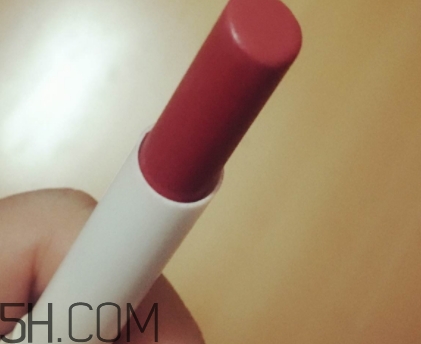 蒂詩(shī)顏口紅有毒嗎？蒂詩(shī)顏口紅安全嗎？
