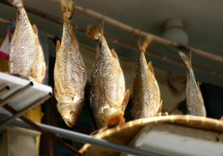 如何去除咸魚的腥味？咸魚一般要蒸多久時間
