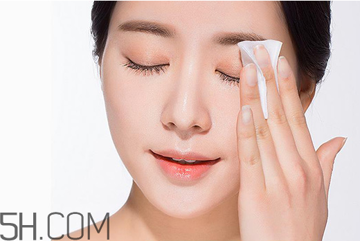 卸妝油如何卸眼妝？不化妝怎么用卸妝油？