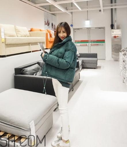 綠色羽絨服怎么搭配？綠色羽絨服搭配圖片