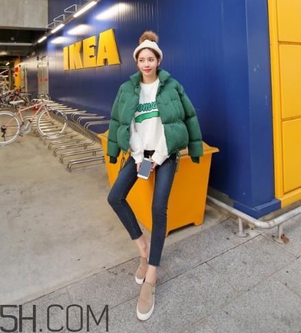 綠色羽絨服怎么搭配？綠色羽絨服搭配圖片