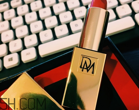 deremede金管口紅好用嗎_deremede金管口紅評(píng)測