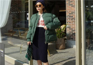 綠色羽絨服怎么搭配？綠色羽絨服搭配圖片