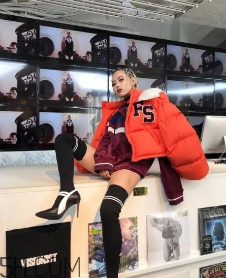 羽絨服怎么穿顯瘦？羽絨服怎么搭配不臃腫？
