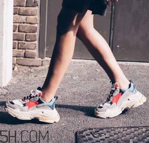 balenciaga triple s dsm獨(dú)占配色什么時(shí)候發(fā)售？