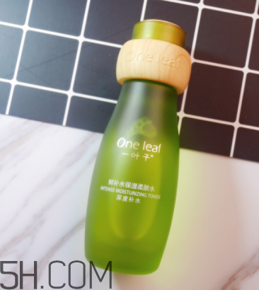 一葉子鮮補(bǔ)水柔膚水怎么樣？一葉子鮮補(bǔ)水柔膚水好用嗎？
