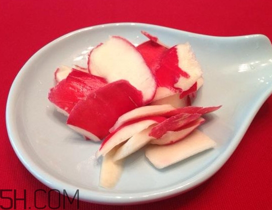 蘿卜皮和蘿卜肉哪個(gè)比較有營(yíng)養(yǎng)？醬泡蘿卜皮要加白糖嗎