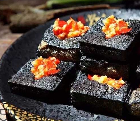 炸臭豆腐的汁怎么調(diào)？正宗臭豆腐制作方法